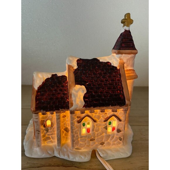 Vtg 1991 Christmas Valley Illuminated Porcelain Church In Original Box - Picture 4 of 16